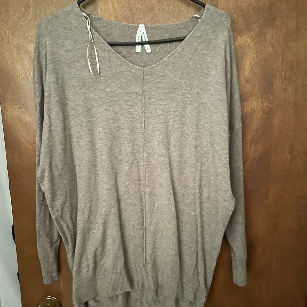 Cute v-neck sweater!!